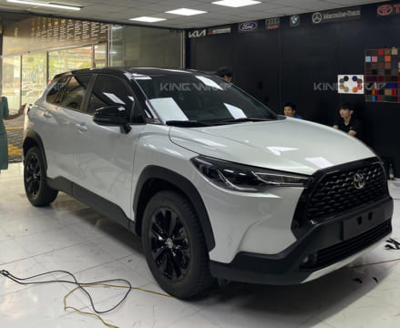 Dán nóc xe ô tô: Nên chọn đen bóng, đen mờ hay carbon?