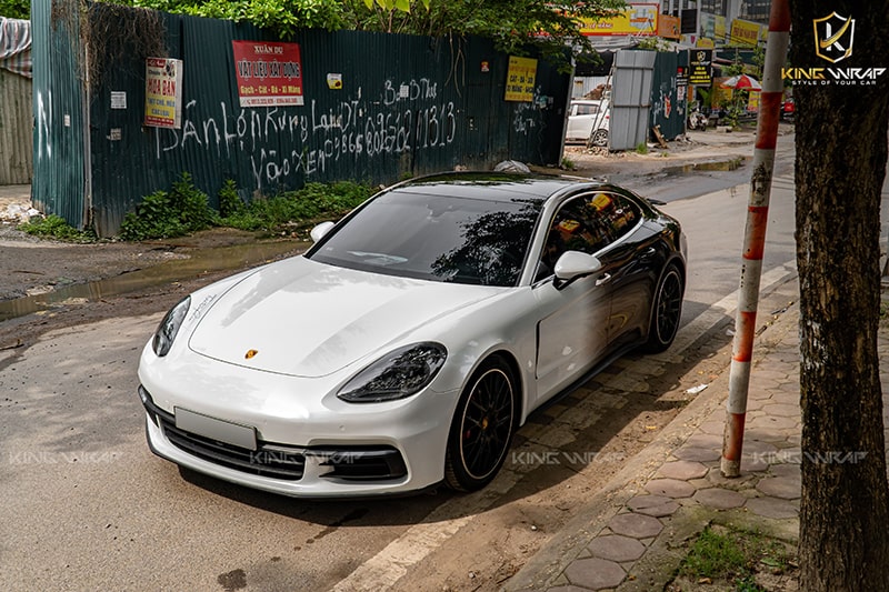 Dán đổi màu fading trắng đen Porsche Panamera